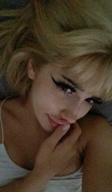 Photo nue de fuite OnlyFans de Noodle Noodlesriu