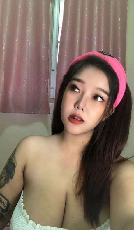 Photo nue de fuite OnlyFans de Yes Give