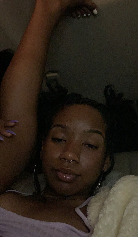 Photo nue de fuite OnlyFans de Missrosaria  Rico