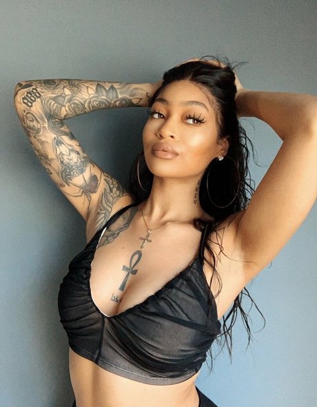 Photo nue de fuite OnlyFans de Evoni