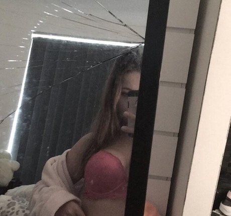 Photo nue de fuite OnlyFans de Glitterxkittenx