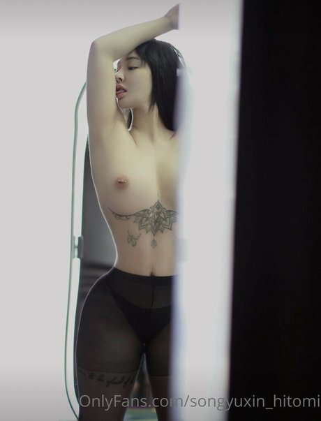 Songyuxin Hitomi