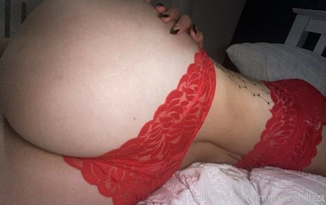 Naughtyblondexx