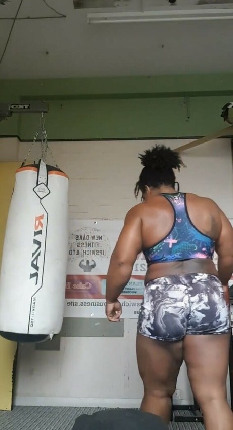 StrongWomen ????