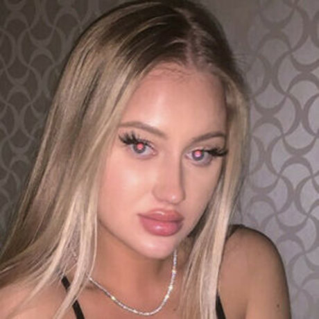 Photo nue de fuite OnlyFans de Iuliavo