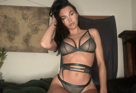 Photo nue de fuite OnlyFans de Summerfoxfox