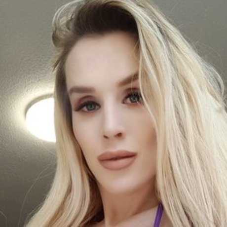 Photo nue de fuite OnlyFans de Roxy Cox