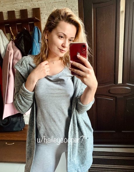Photo nue de fuite OnlyFans de Hailey Cooper
