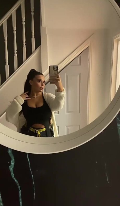 Naughtybabeoxo