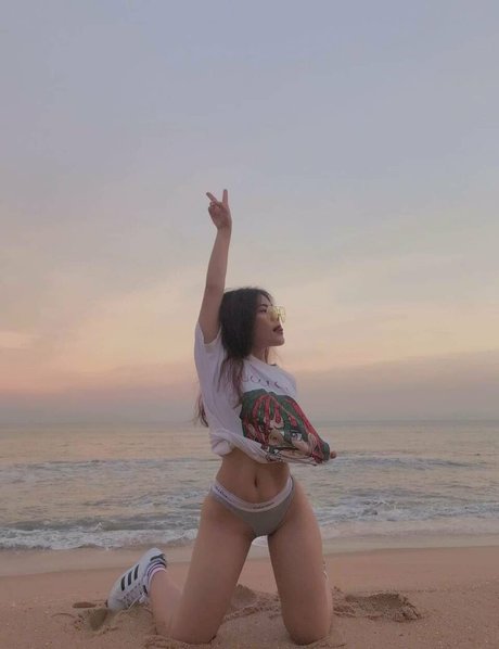 Photo nue de fuite OnlyFans de Suniebae