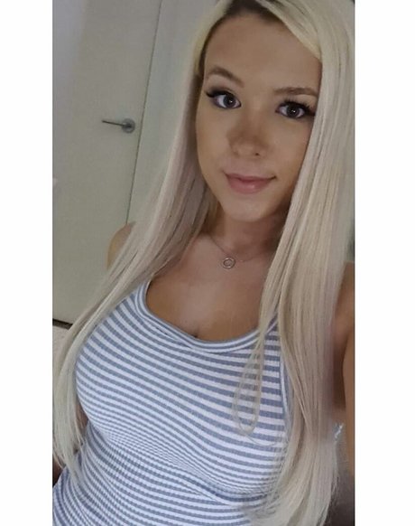 Photo nue de fuite OnlyFans de Kimjade999