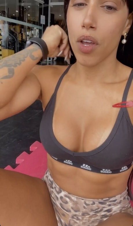 Photo nue de fuite OnlyFans de Mc Naninha