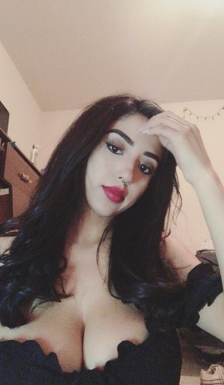 Alexandra Nicole