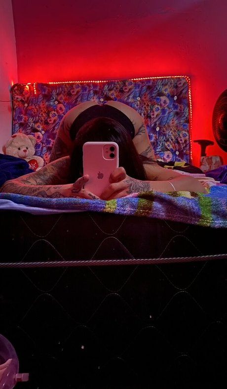 Photo nue de fuite OnlyFans de Rayanenas