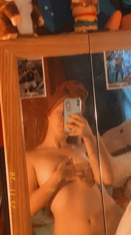 Photo nue de fuite OnlyFans de Smojuju