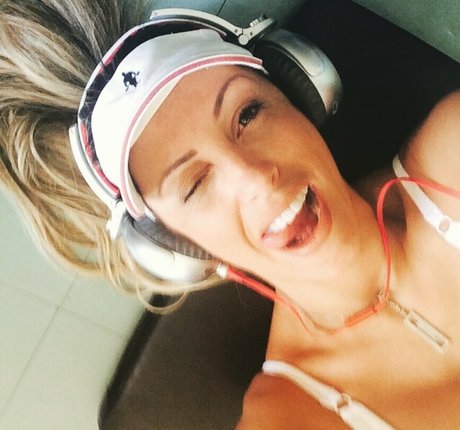 Photo nue de fuite OnlyFans de Roberta Carbonari Muzy