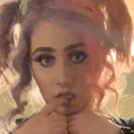 Photo nue de fuite OnlyFans de Brokenteenagedreams