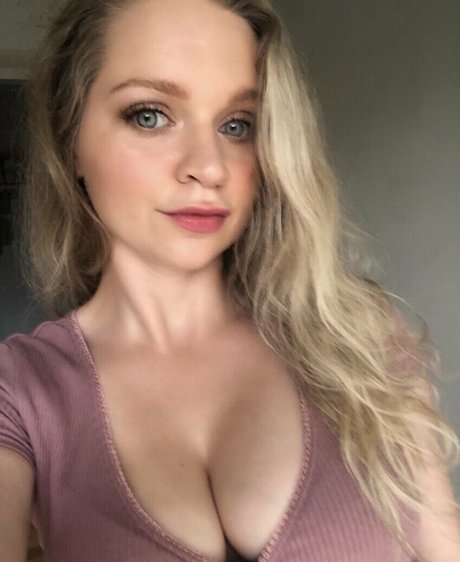 Photo nue de fuite OnlyFans de Lust4lizzie