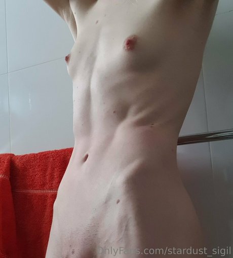 Photo nue de fuite OnlyFans de Stardustsigil