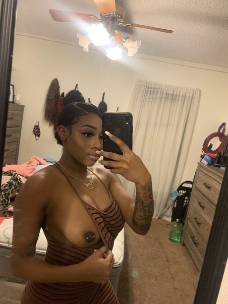 Photo nue de fuite OnlyFans de Og Leah Swanky