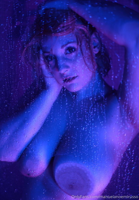 Photo nue de fuite OnlyFans de Manuelanoemirusso