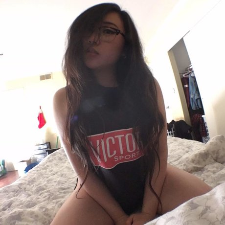 Photo nue de fuite OnlyFans de Hentai Waifu