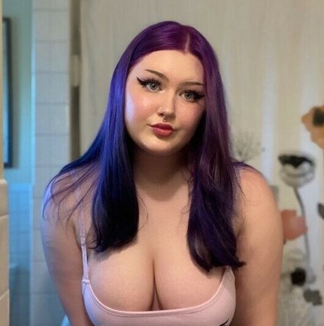 Photo nue de fuite OnlyFans de Lilacorpse