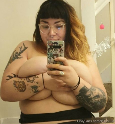 Photo nue de fuite OnlyFans de Gigiouija
