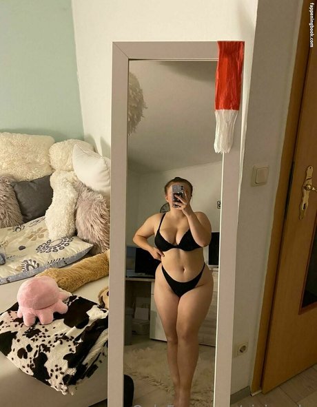 Photo nue de fuite OnlyFans de Vivienrks
