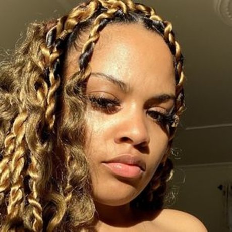 Photo nue de fuite OnlyFans de Angvishh