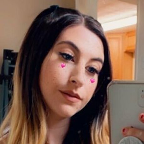 Photo nue de fuite OnlyFans de Maddiebelle