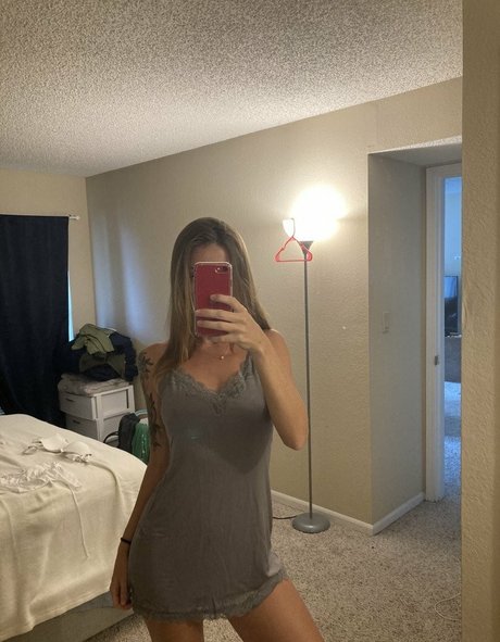 Photo nue de fuite OnlyFans de Cremedelapeachh