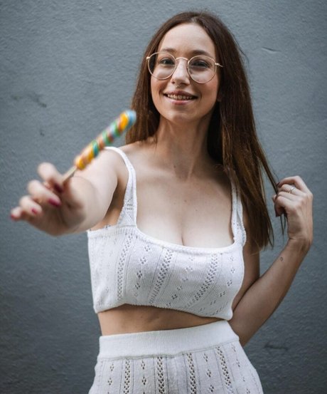 Photo nue de fuite OnlyFans de Lada Amores