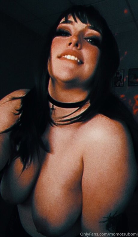 Photo nue de fuite OnlyFans de Peachling