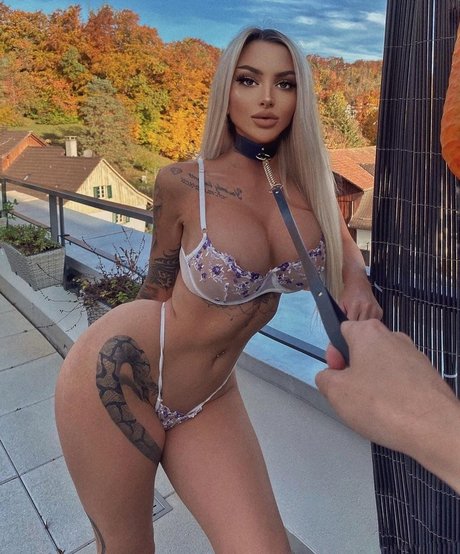 Photo nue de fuite OnlyFans de Celine Centino