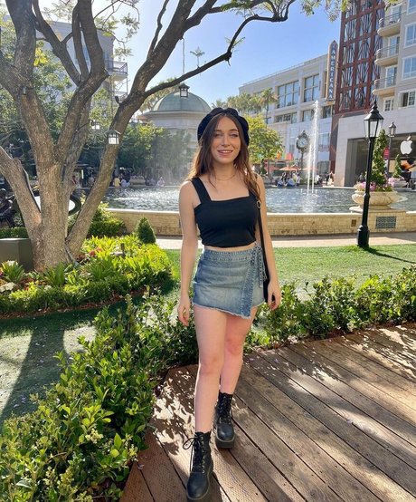 Angelica Trae