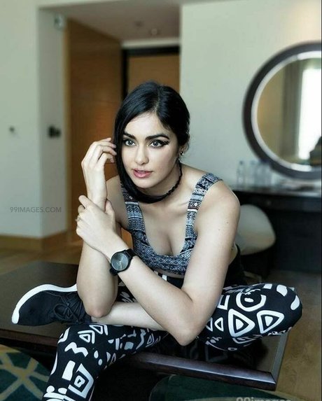 Photo nue de fuite OnlyFans de Adah Sharma
