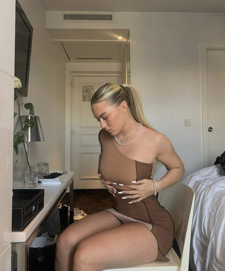 Photo nue de fuite OnlyFans de Hannabaumnn