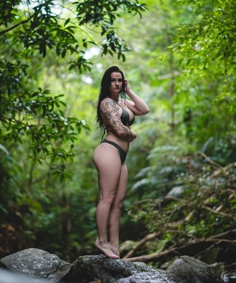 Photo nue de fuite OnlyFans de Nerdypeachbabe