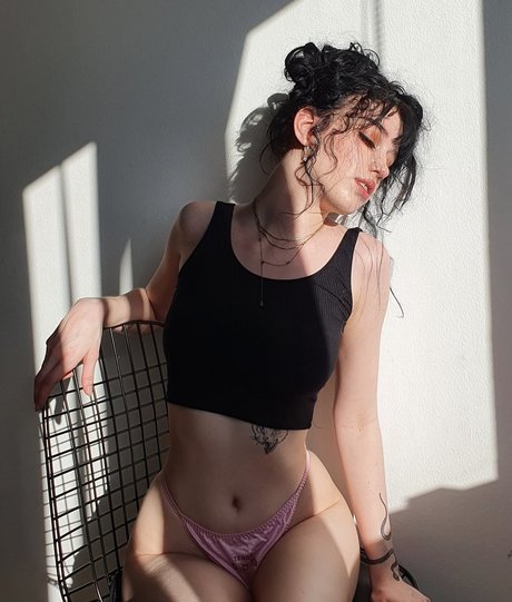 Photo nue de fuite OnlyFans de Plasticjupiter