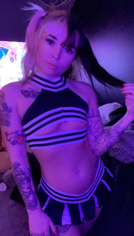 Photo nue de fuite OnlyFans de Itsdaisydear