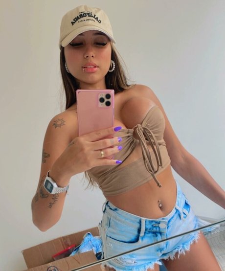 Photo nue de fuite OnlyFans de Rayssa Guedes