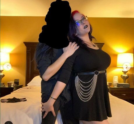 Photo nue de fuite OnlyFans de Lyraenium
