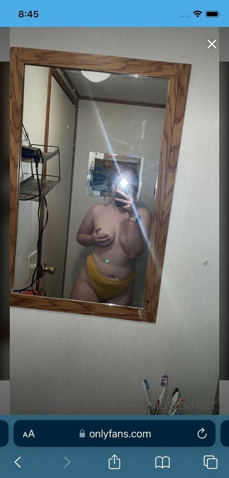 Photo nue de fuite OnlyFans de Shira Baker