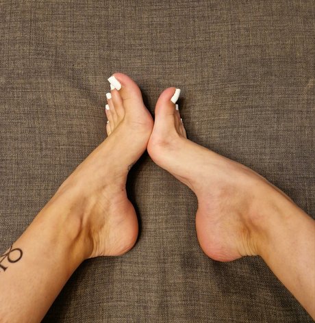 Photo nue de fuite OnlyFans de Livie Feet