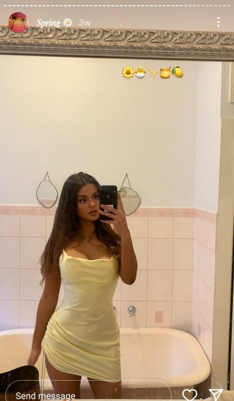 Photo nue de fuite OnlyFans de Alexandra Malliaras