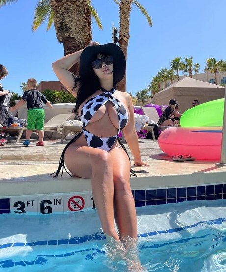 Photo nue de fuite OnlyFans de Michelle Yee Williams