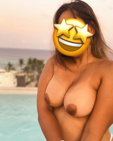 Dariana Hotwife