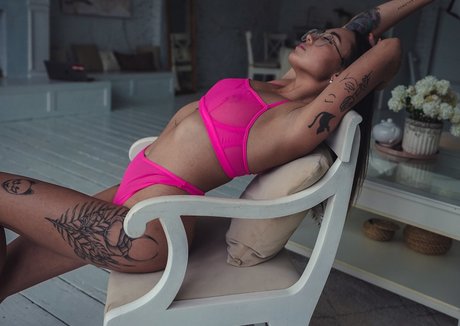 Pretty_Mary