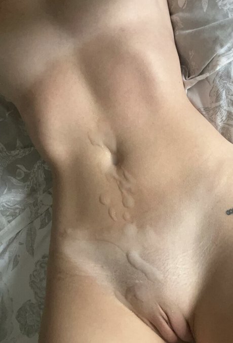 Photo nue de fuite OnlyFans de Alli12g